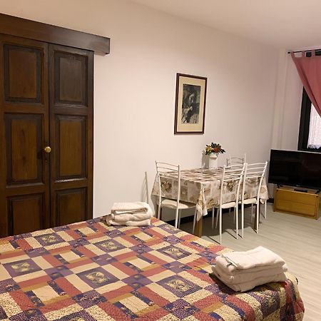 Antica Corte Milanese 노바테밀라네세 외부 사진
