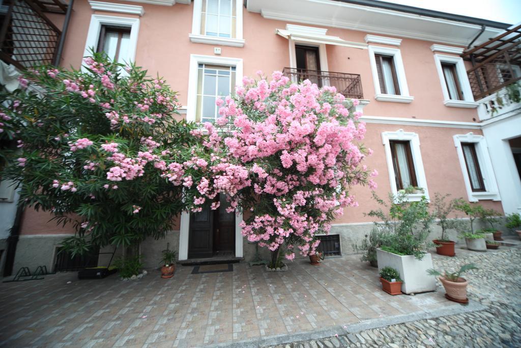 Antica Corte Milanese 노바테밀라네세 외부 사진