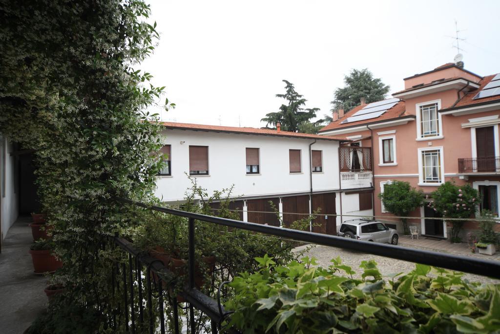 Antica Corte Milanese 노바테밀라네세 외부 사진
