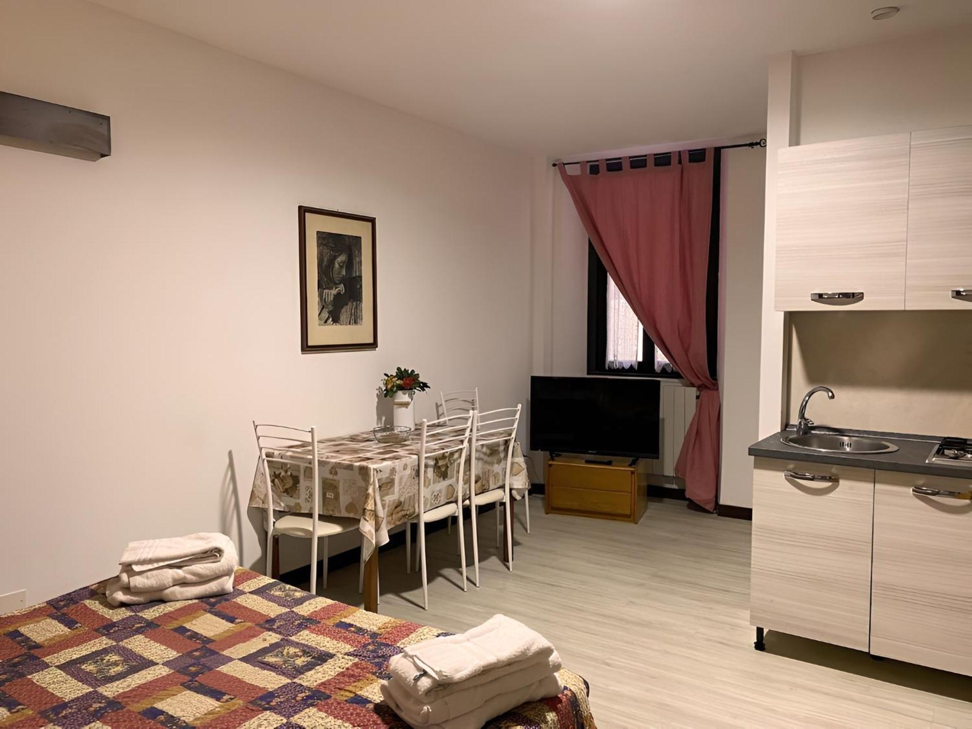 Antica Corte Milanese 노바테밀라네세 외부 사진